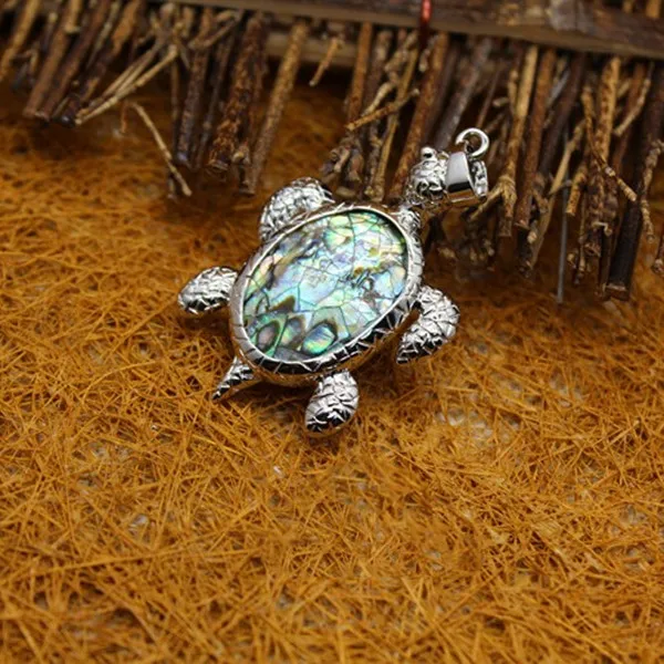

MOP341 Green Paua Shell Turtle Pendants
