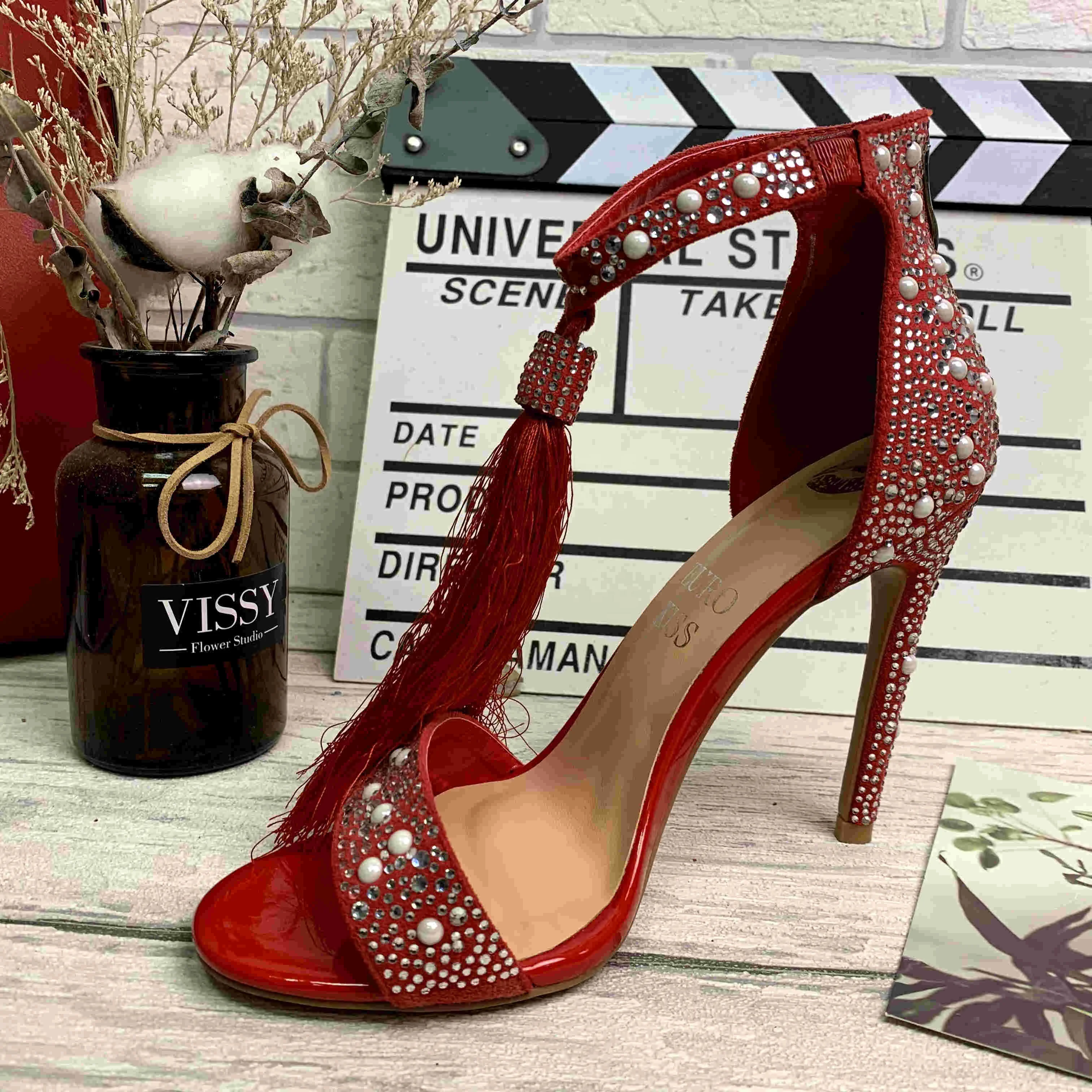 

2021 spring new ankle word fringed pearl stiletto sandals wedding shoes dress shoes European and American large size wholesale, Red black beige