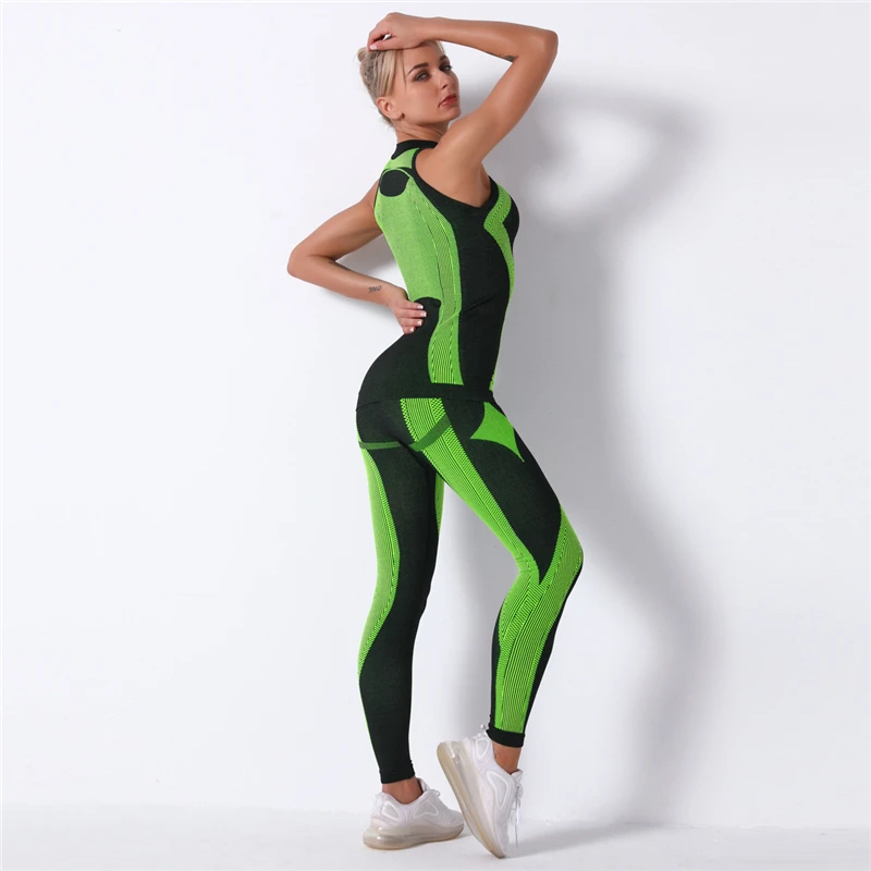 

Hot Selling Womens Knit Sportswear Female Gym Wear Set Two Pieces Sublimation Yoga Set Pants Activewear Sets For Women, Picture show