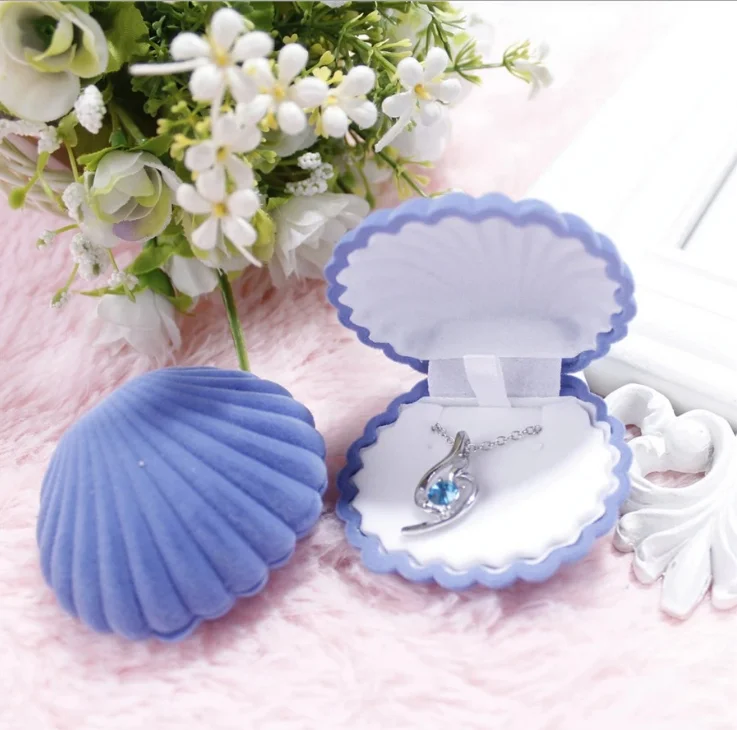 

Wholesale Shell Shaped Small Velvet Necklace Ring Earring Jewelry Box, White, grey, apricot, sky blue, pink or customized
