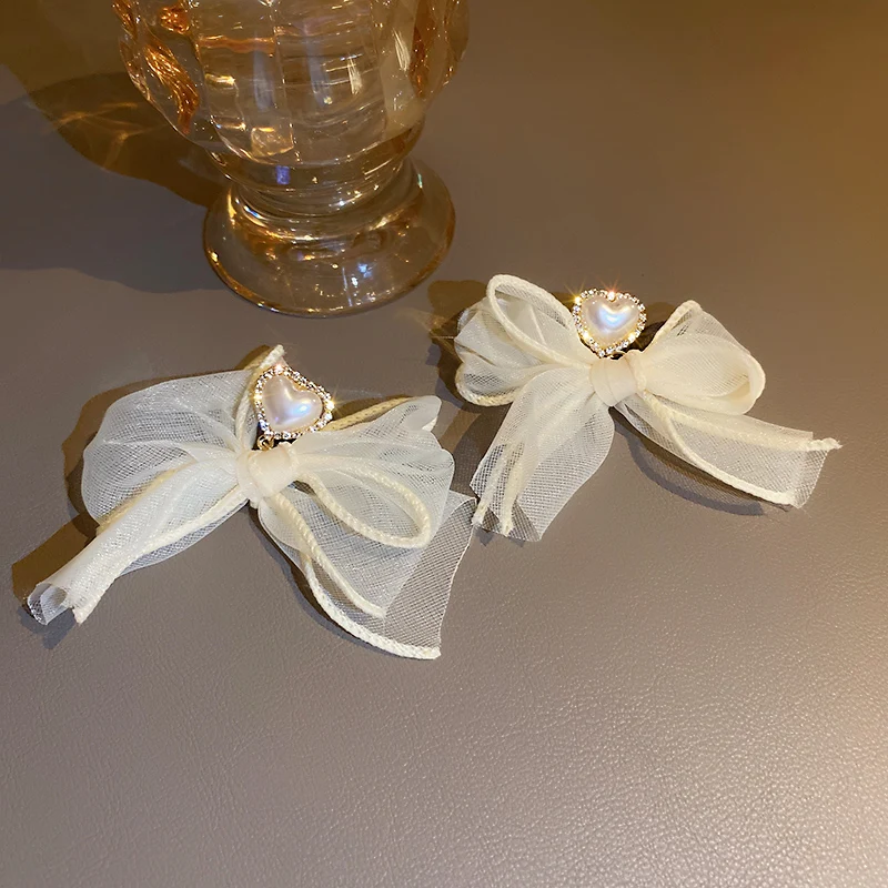 

trendy fashion crystal heart lace pearl earings
