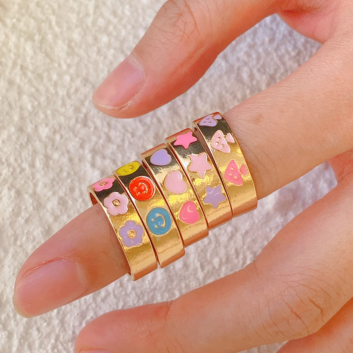 

Wholesale Fashion Style Enamel Colorful Happy Smiley Face Ring Luxury Multicolor Heart Flower Cute Rings For Ladies