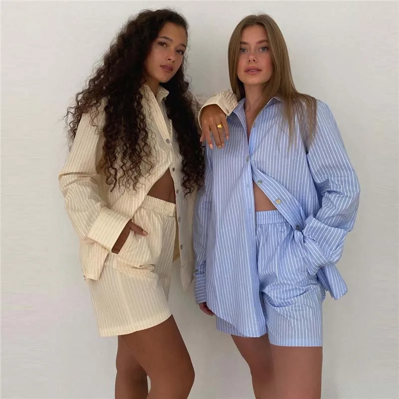 

Summer Tracksuit Fashion Women 2021 Knitting Suits Short Sleeve Two Piece Shorts Set With Button