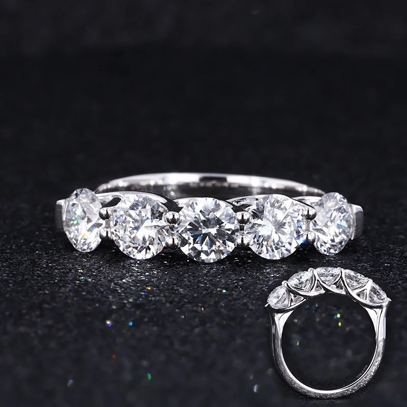 

18K white gold 5 stone 4.8mm round lab grown diamond wedding band