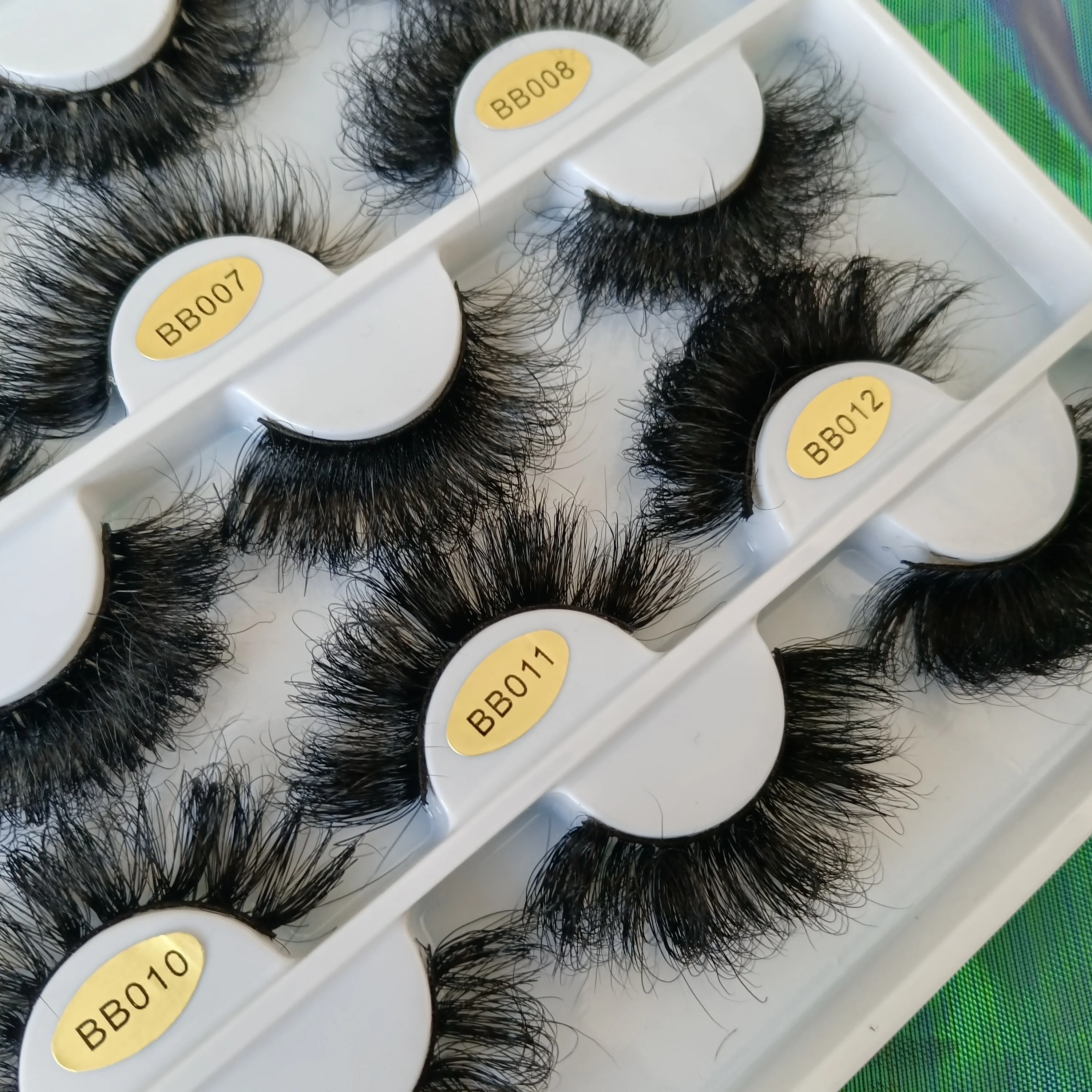 

Hot selling lashes3d wholesale vendor 25mm free samples product eyelash packaging box custom strip mink eye lash vendors, Natural color