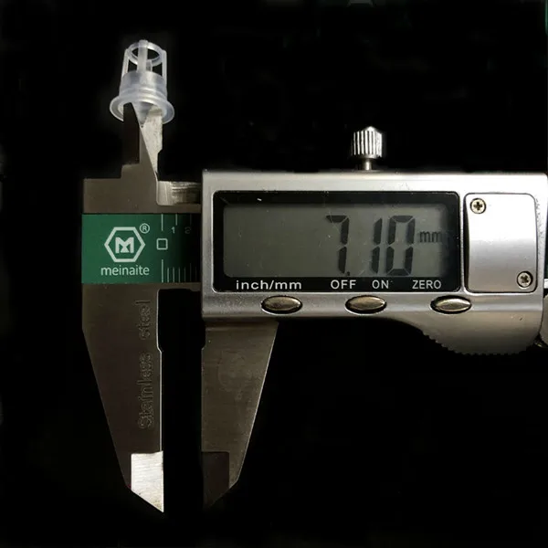 8.5mm Small Plastic Inner Bottle Stopper With Hole For 13mm Neck Size