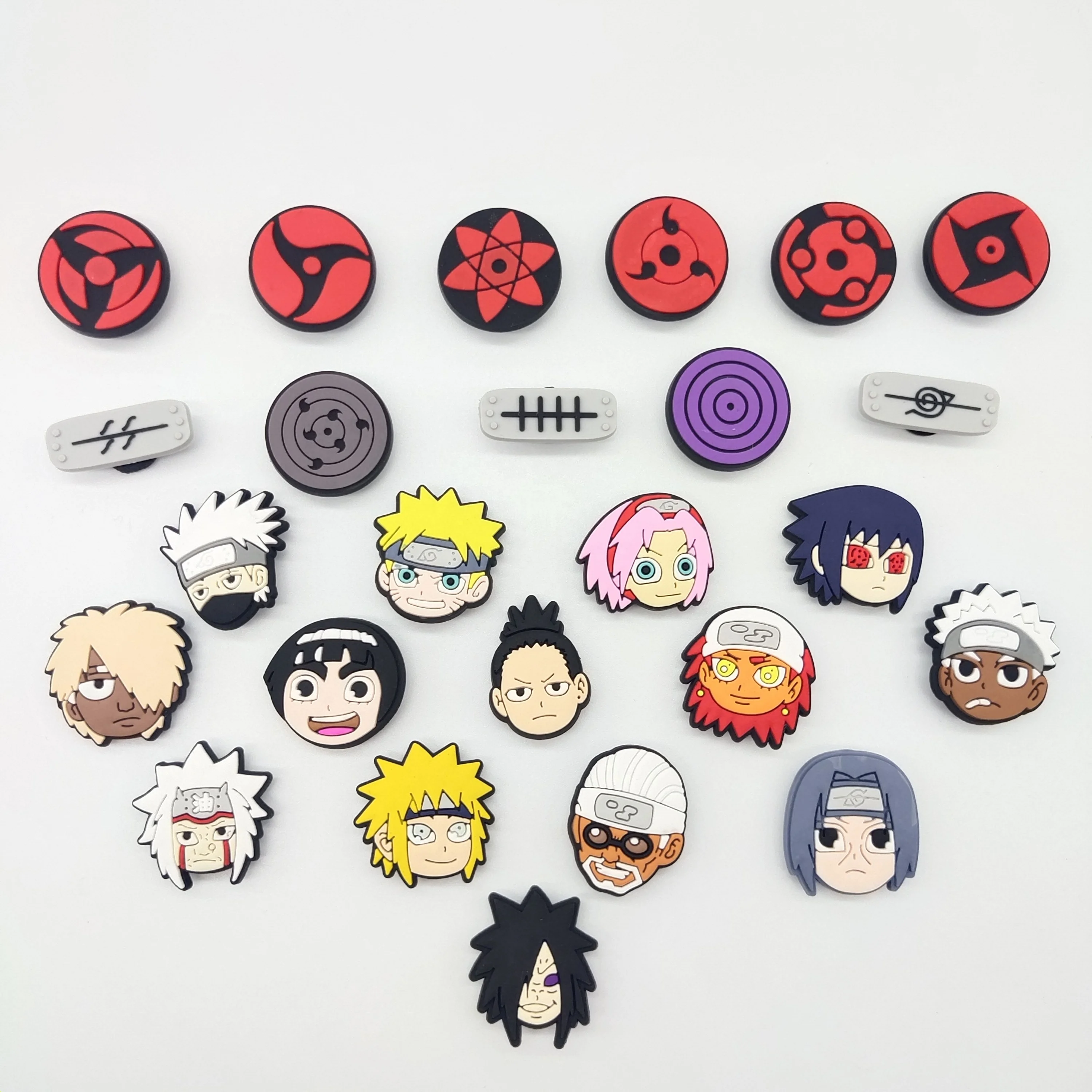 

100pcs+ wholesale naruto Custom new fashion shoe decoration charm japan anime design croc charm shoe charm