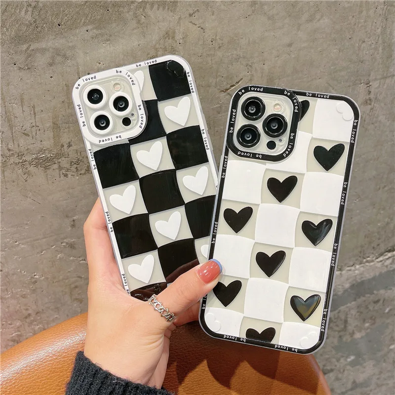 

Drop shipping Black and white grid Heart phone case Stylish For sublimation case iphone 11 pro square iphone 13 case