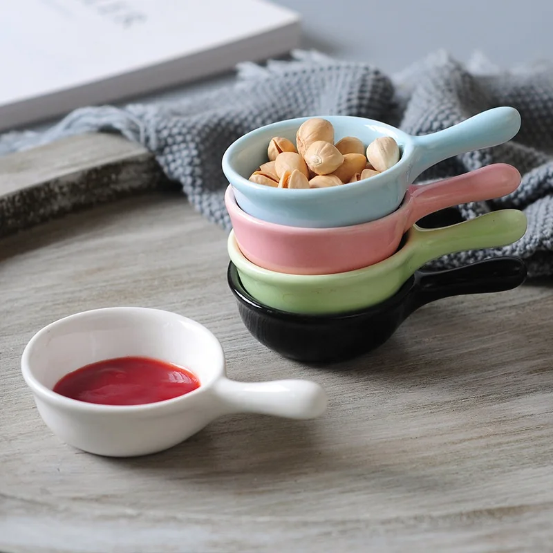 

Amazon Color glaze seasoning ceramic sauce and vinegar dish creative Japanese mini dish with handle