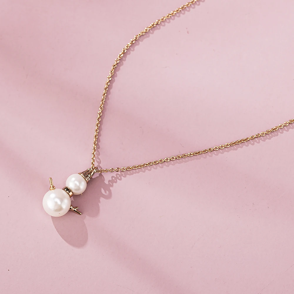 

YN10091 Cute Designed Snowman Necklace Gold Plated Snowman Pendant Necklace Dainty Women Pearl Necklace