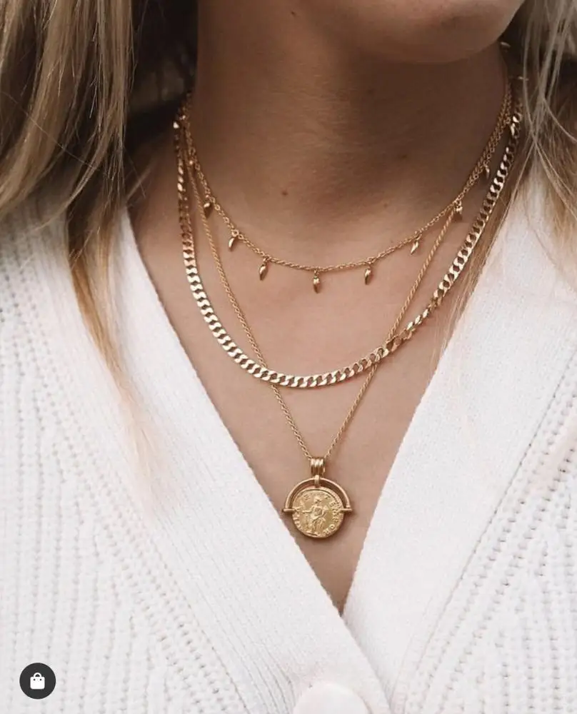 

2020 Latest Design Vintage Delicate Gold Coin Pendant Necklace Celebrity Jewelry Twist Chain Necklace Fancy Jewelries for Women, Pvd gold plated