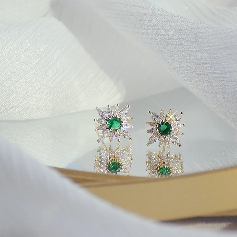 

Vershal A604 French 18k Gold Plated Luxury Emerald Zircon Sun Flower Stud Earrings For Women