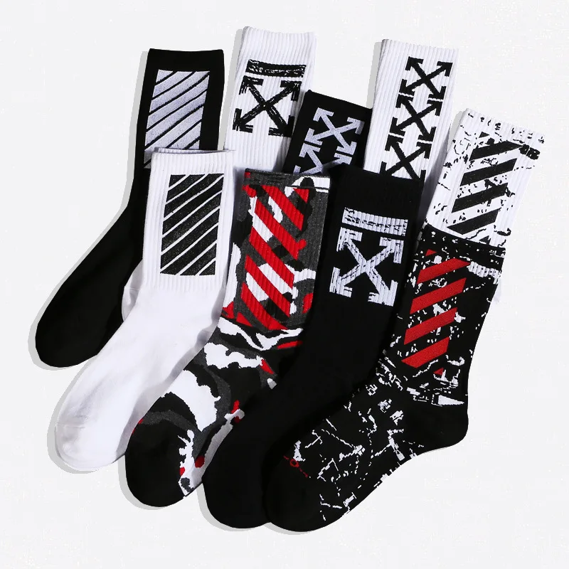 

European and American hip hop print custom men basketball socks elite