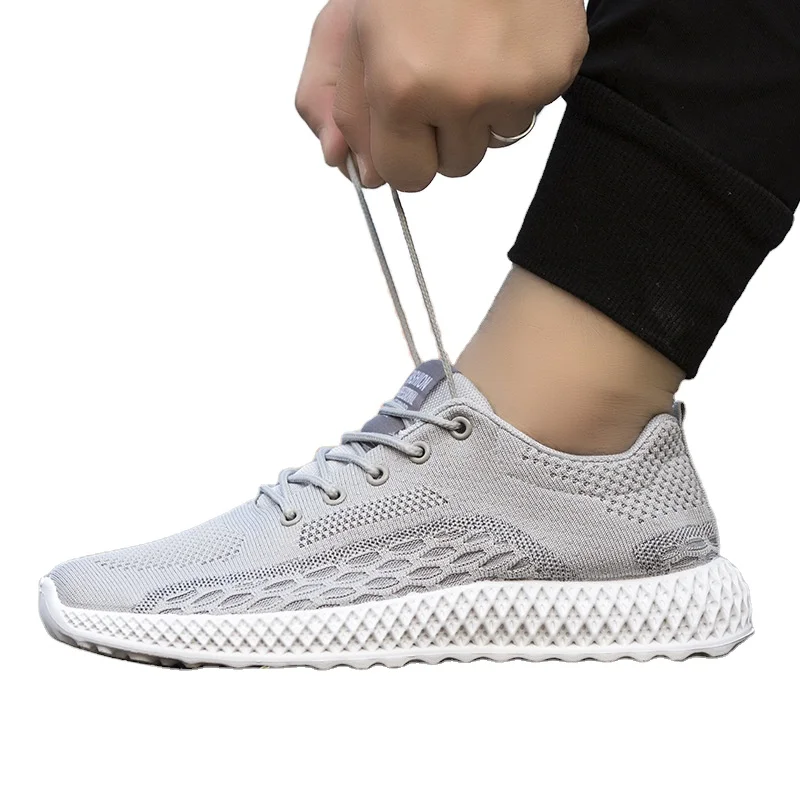 

High quality available lace up sports shoes