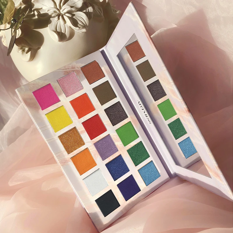 

Custom Cosmetics makeup eyeshadow palette pigment 18 colors long lasting eyeshadow palette