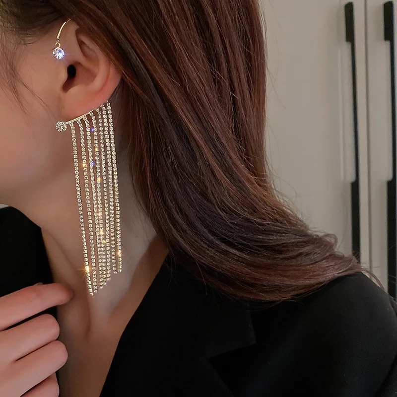 

2022 Fashion Sparkling Zircon Designer Jewelry Silver Gold Plated Metal Tassel Ear Cuff Clip Earring Without Piercing For Women, Picture shows