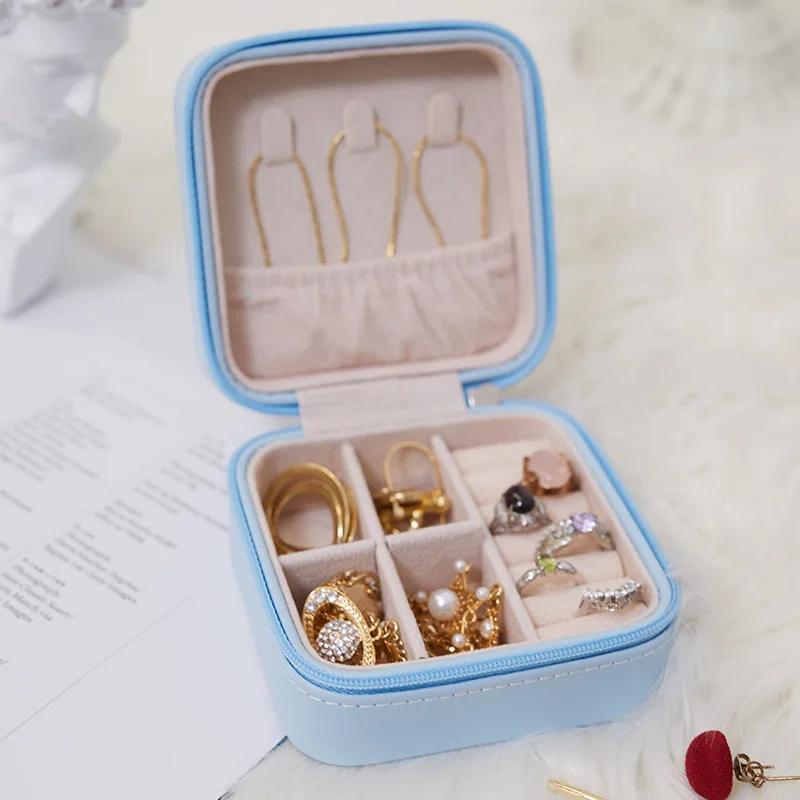 

Small Jewelry Box Cardboard Seashell Shells Gift Boxes Necklaces Packaing Book Style Hanging Custom Necklace Ribbon Packaging