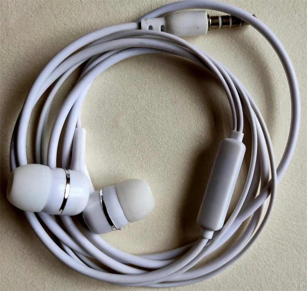 

mobile phone cheapest /new style headphone/new style earphones,cheap earphones factory direct, Black, gold, green, purple, red, silver, white, yellow