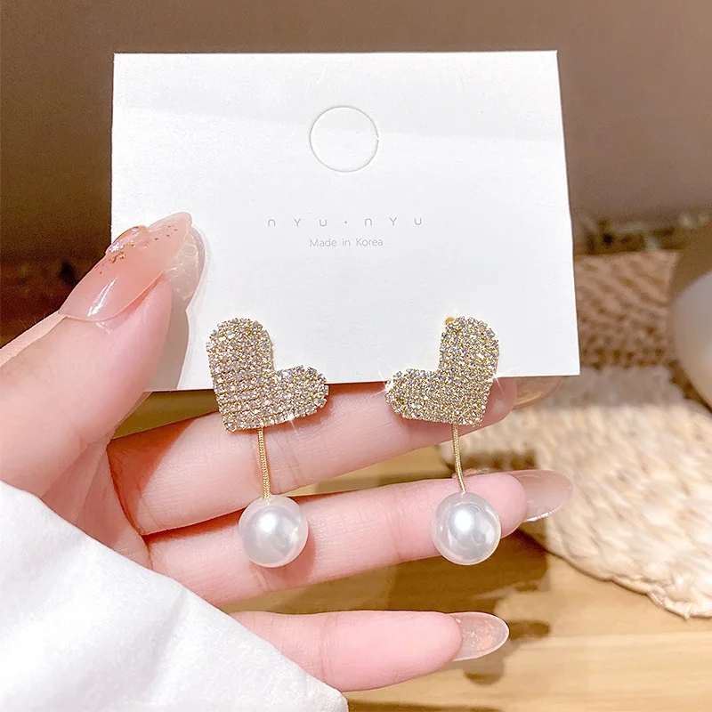 

Ins Hot Sale Shining Full Crystal Rhinestone Heart Earrings Baroque Pearl Drop Earrings Women Party Jewelry
