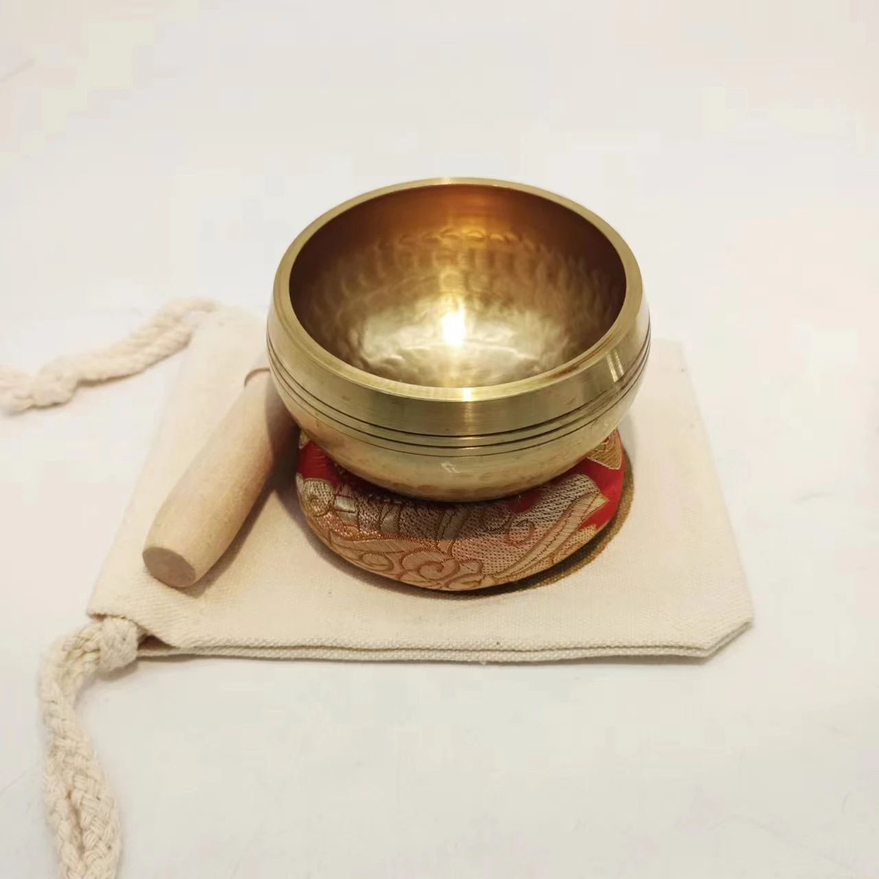 

Tibetan singing bowl Nepal Buddha sound yoga therapy