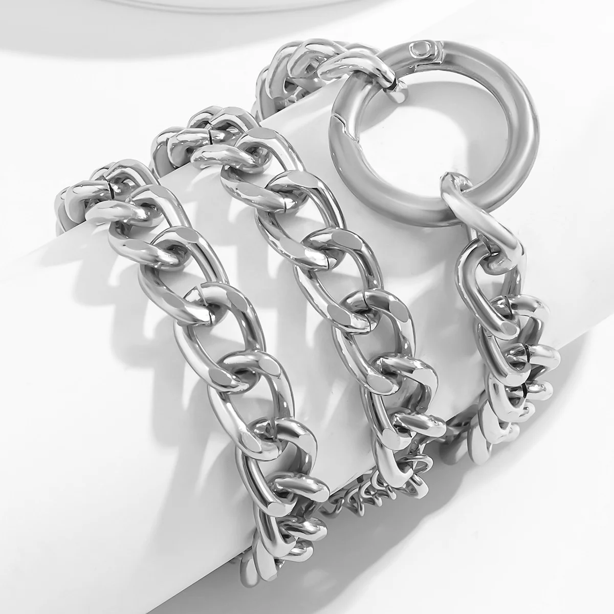 

Hot Punk Metal Chain Jewelry for Women Personality Thick Geometric Chain Bracelet Set Designer Bracelets