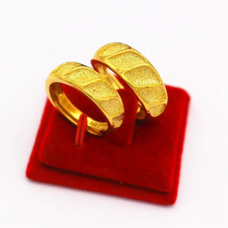 

The New Copper Plated Vietnamese Sand Gold Opening Frosted Couple Ring Men And Women Jewelry Will Not Fade For A Long Time