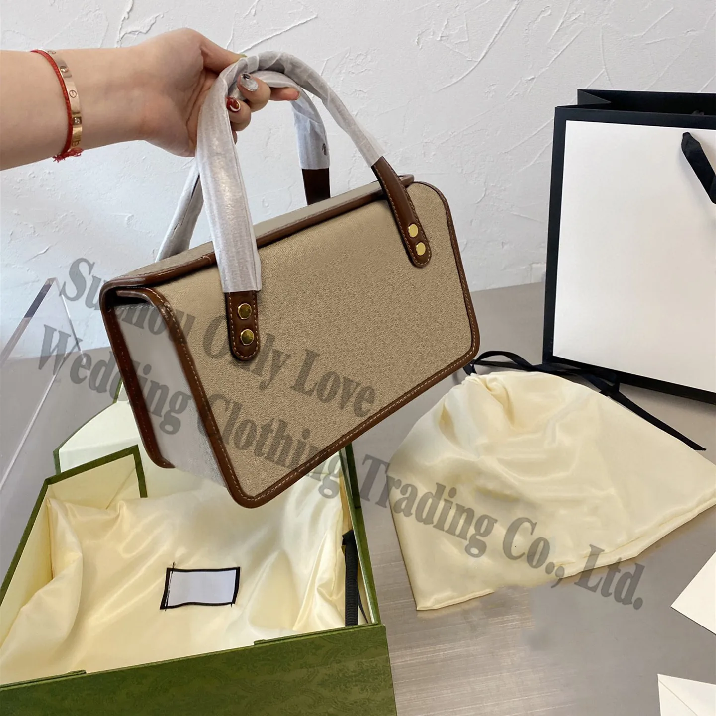 

Wholesale Ladies Leather Message Hasp Bag Box Women Shop Handbags Tote bags