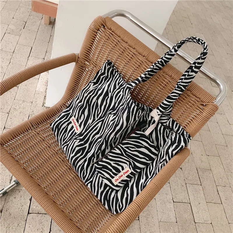 

new design large purses and handbags  branded 2021 women printing trendy handbags set