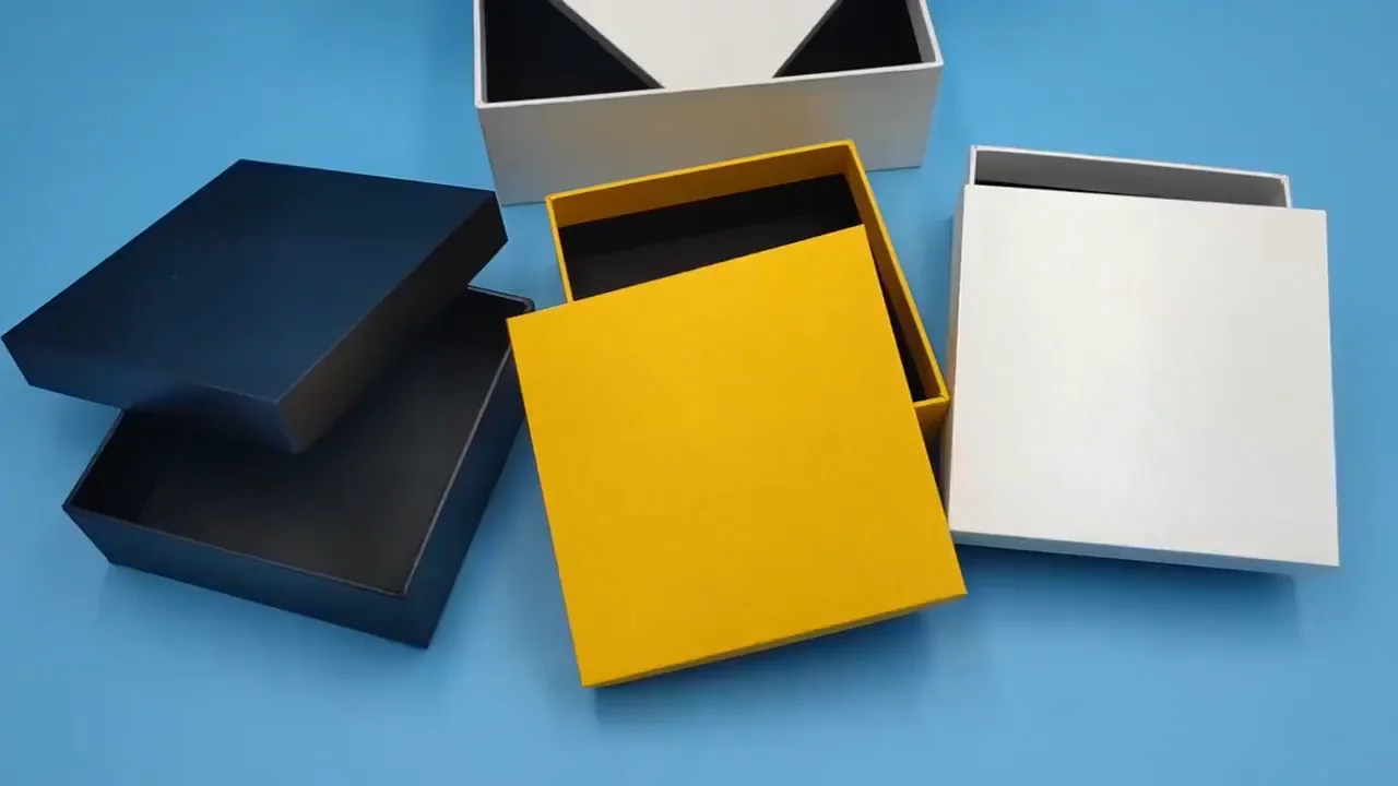 Wholesale Custom Luxury Rigid Cardboard Gift Lid And Base Paper Box