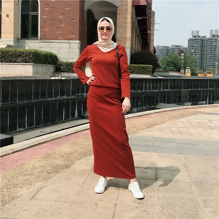 

Fashion top with skirts jacquard muslim dress daily wearing women winter set, Brown