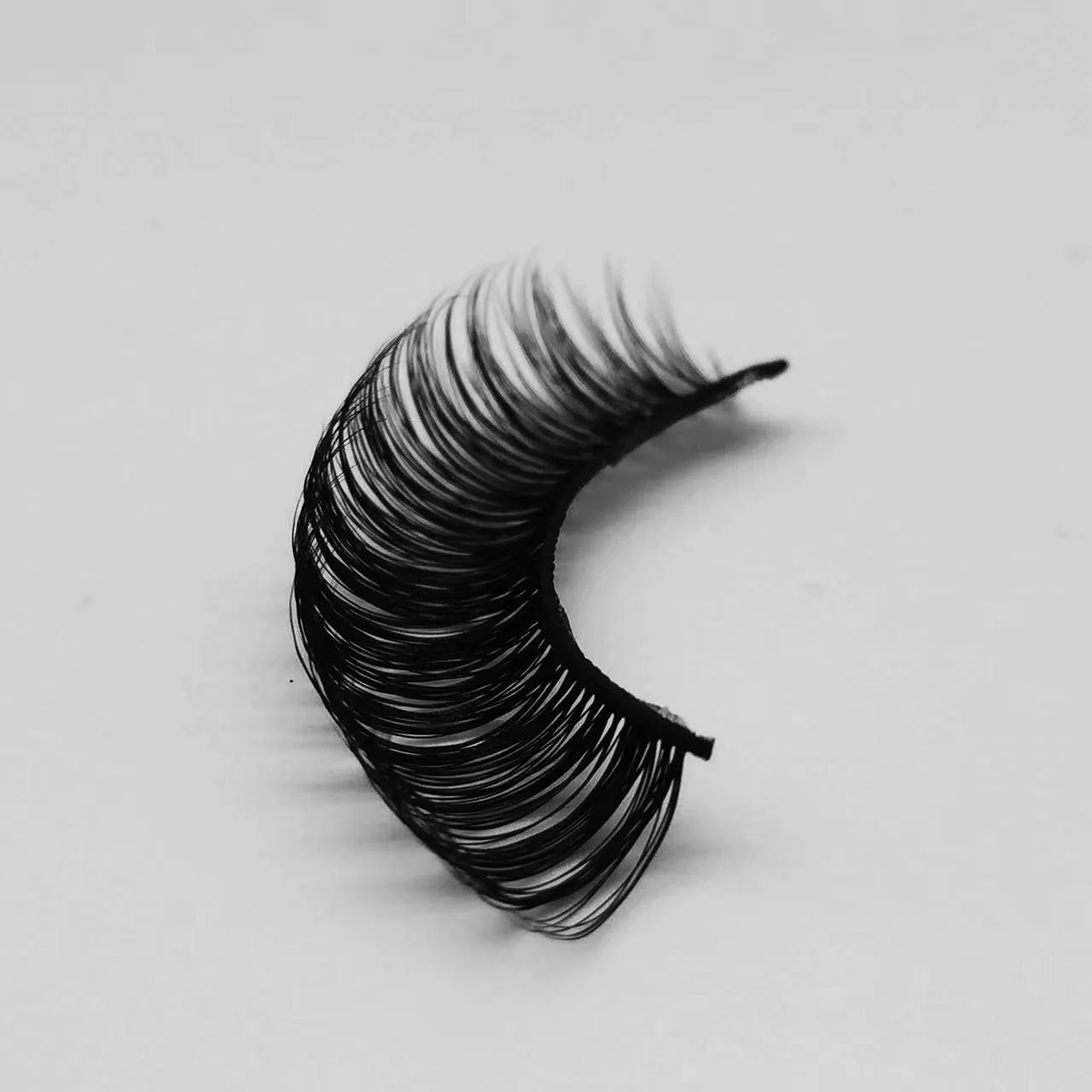 

XGN02E 15mm Wholesale D Curl Natural Eyelash Faux Mink Russian Strip Lashes Deep Curl Russian Volume Mink Strip Lashes D Curl