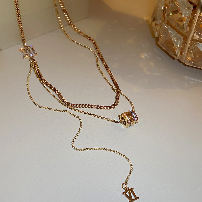 

fashion trendy crystal roman numeral round pendant necklace