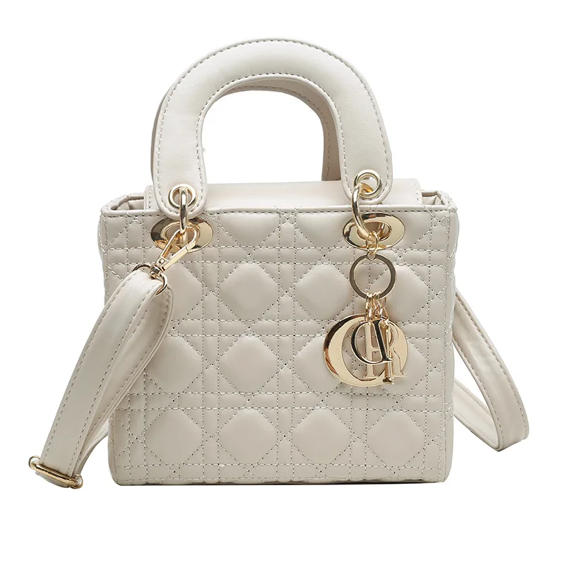 

The new chic and fashionable waterproof women one shoulder handbag with magnetic clasps, 5 colors