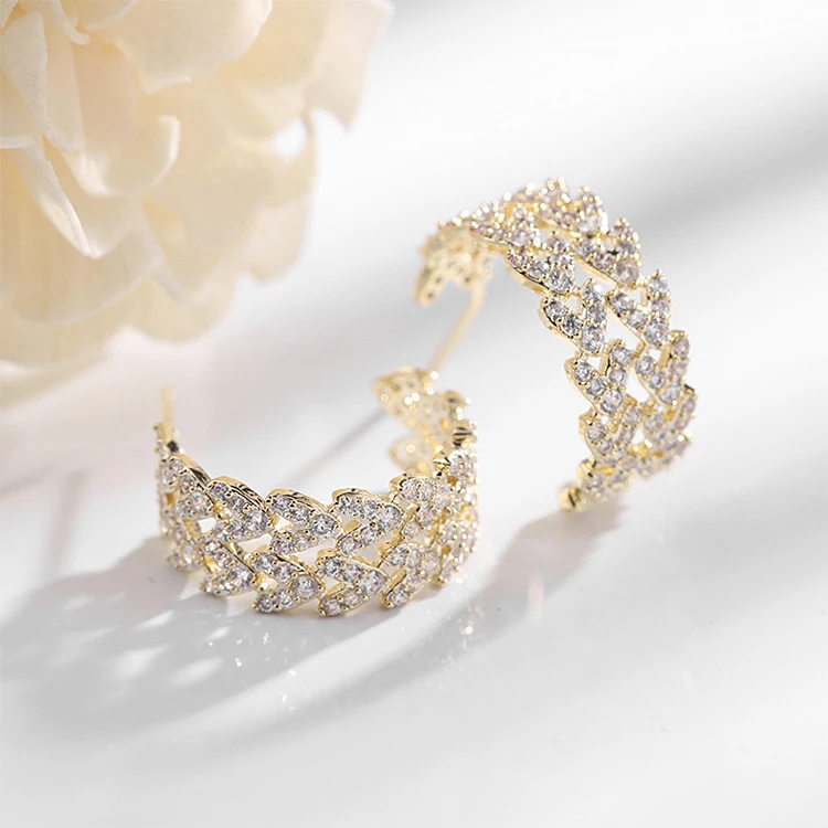

Elegant And Attractive C-shaped Earrings Inlaid With Zircon, Thick Copper Plated Real Gold C-shaped Earrings