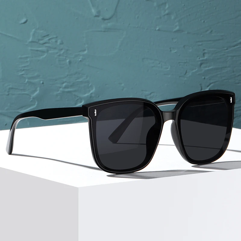 

2021 Fashion Luxury Personalized Tr90 Frame Sunglasses Wholesale For Ladies