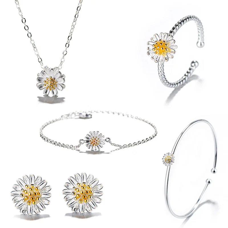 

2022 Star Moon Pendent Necklace Daisy Clavicle Chain Ring Jewelry Set For Women, Sliver