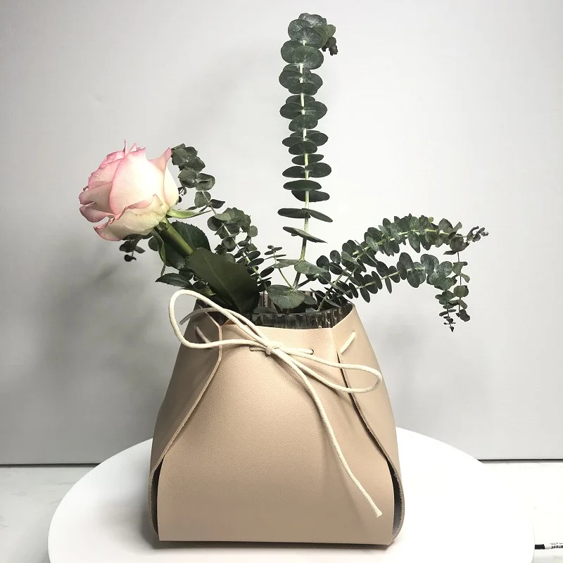 

New fashion flower vase holder creative eco-friendly PU leather pot cover table top plant vases, Customized color