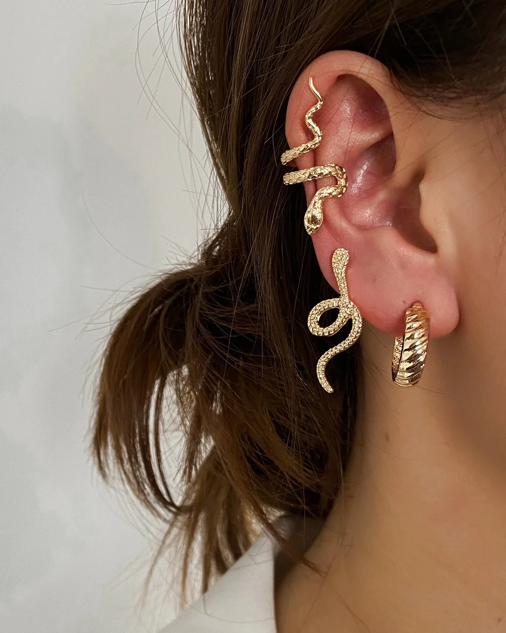 

3PC Brass Snake Punk Non Pierced Stud Earrings Set Ear Cuffs Clip for Women Men Black Fake Piercing Jewelry, Picture shows