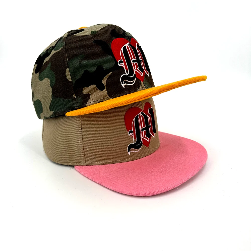 

New Trend&material Snapback caps Embroidery logo two-tone camo Acrylic snapback hats