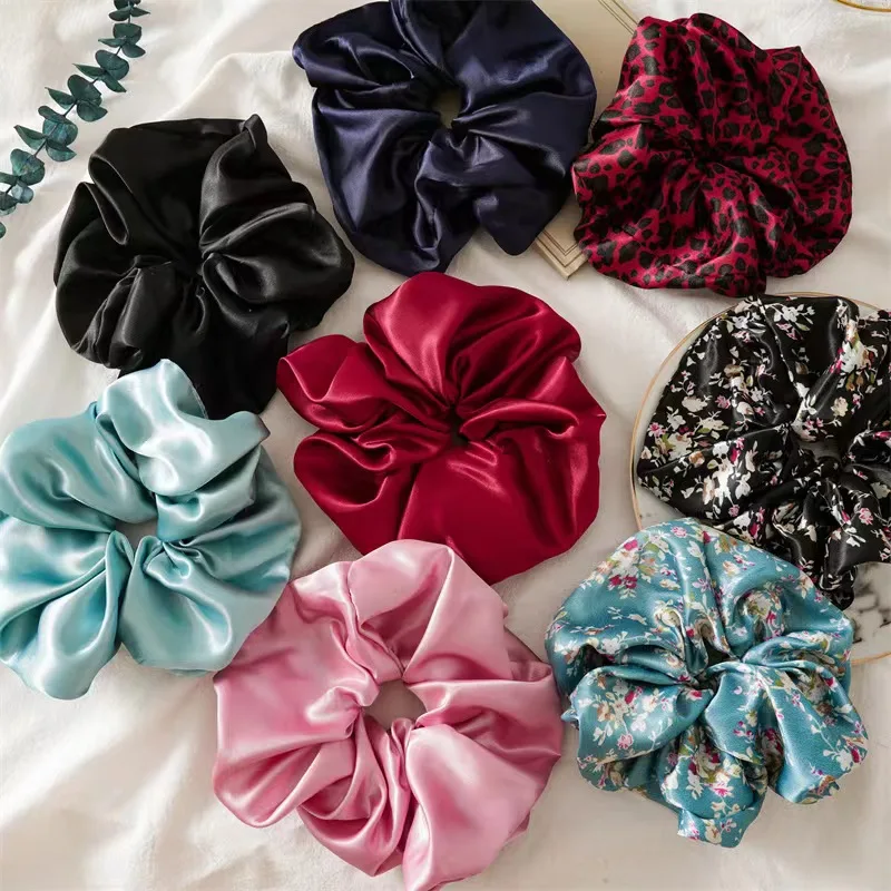 

XXL trendy hair scrunchies 16 cm Satin scrunchies printing flower