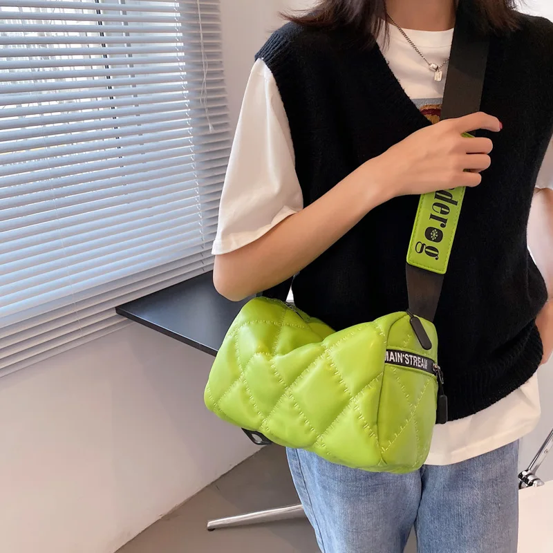 

Simple Lattice embroidery threads Large capacity Crossbody Woman Shoulder Bag polliow shape Sport Travel Bag, Customizable