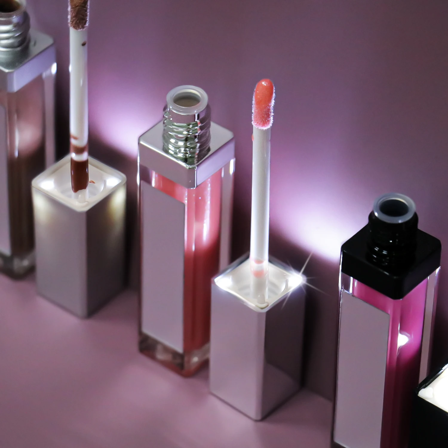 Private Label Lip Gloss Matte Lipgloss Vegan Liquid Lipgloss With Led Light and Mirror Lip Gloss Makeup
