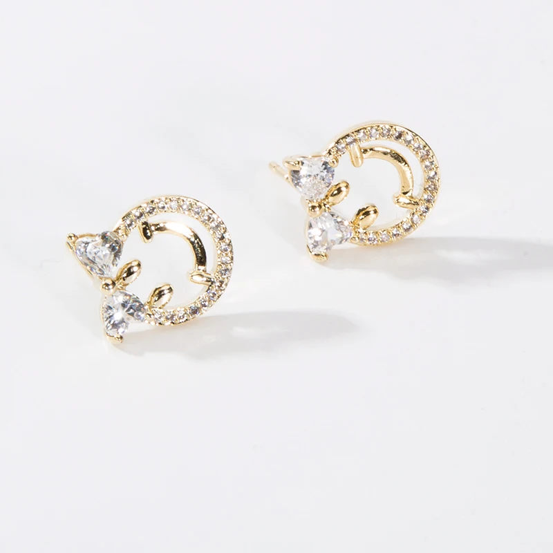 

Ali wholesale fashion personality cute 2021 Earrings Diamond Earrings smile face pattern Earrings