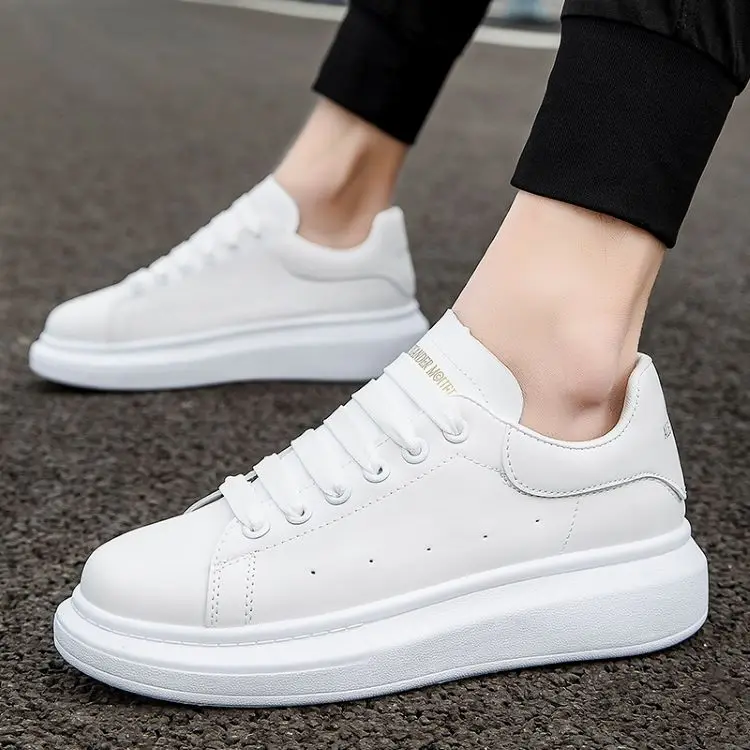 

Latest fashion chunky sneakers unisex white comfortable practical men casual shoe