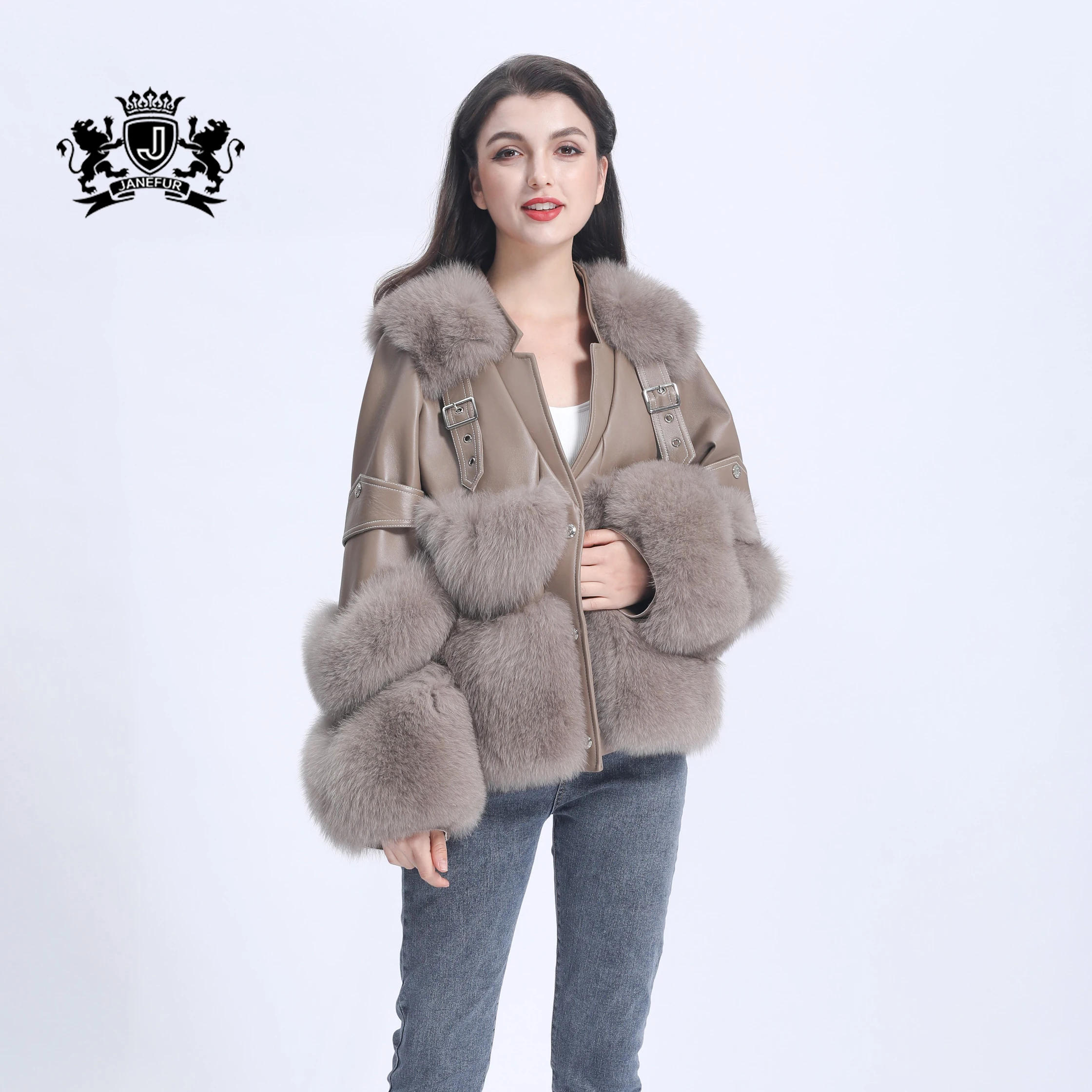 

New Winter Fashionable Street Women Fox Fur Coat V-neck Buckle Loop Natural Real Fox Fur Jacket