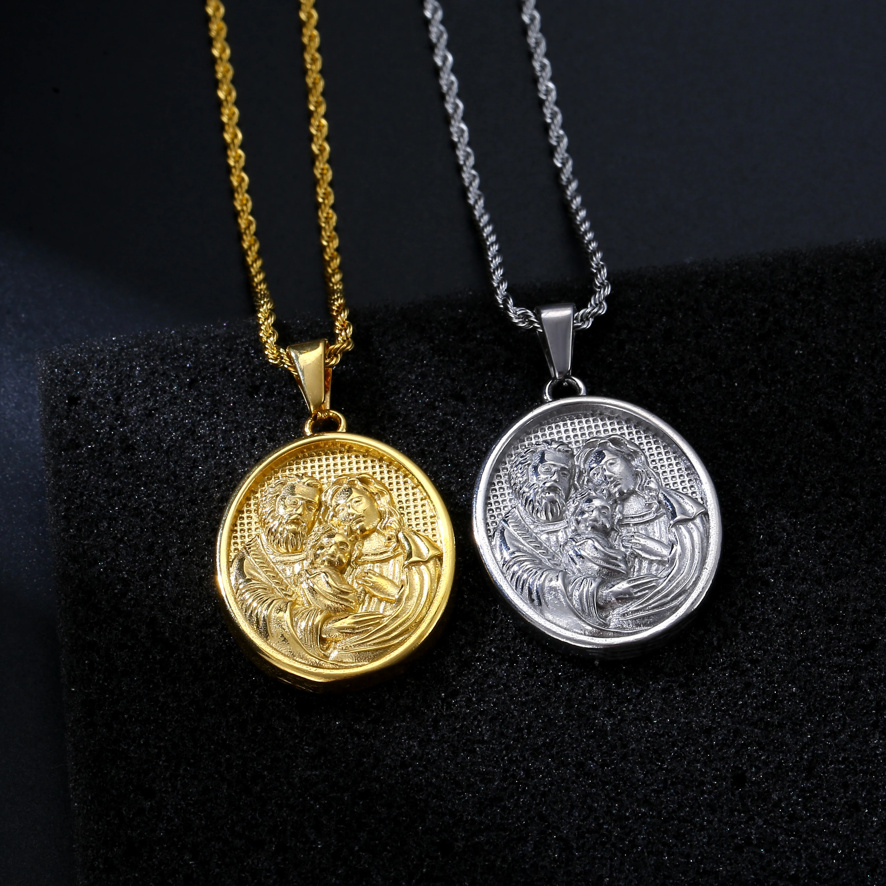 

Religious Stainless Steel Men Women Jewelry European American Necklace 18k Gold Plated Pendant Missionary Virgin Mary Necklace