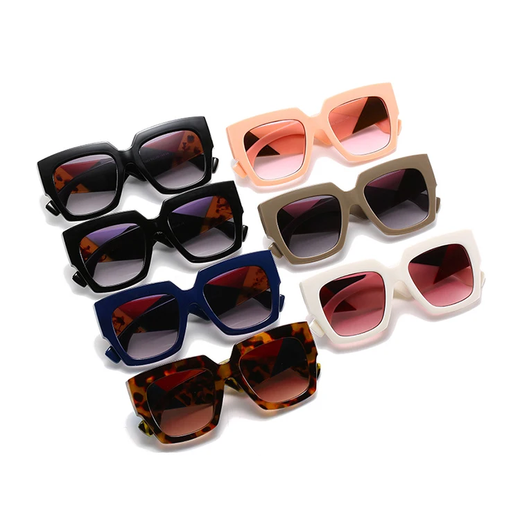 

2020 New big Square fashionable women sunglasses trendy hot selling matching