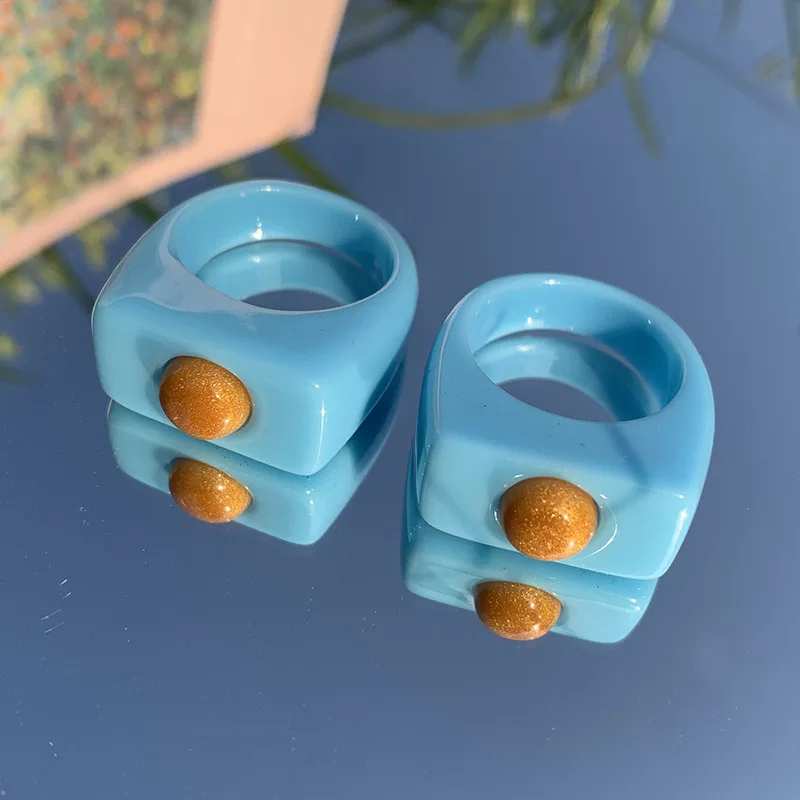 

OUYE Hip-hop Personality New Beaded Resin Ring Simple Sky Blue Acrylic Ring Men and Women Jewelry, Picture