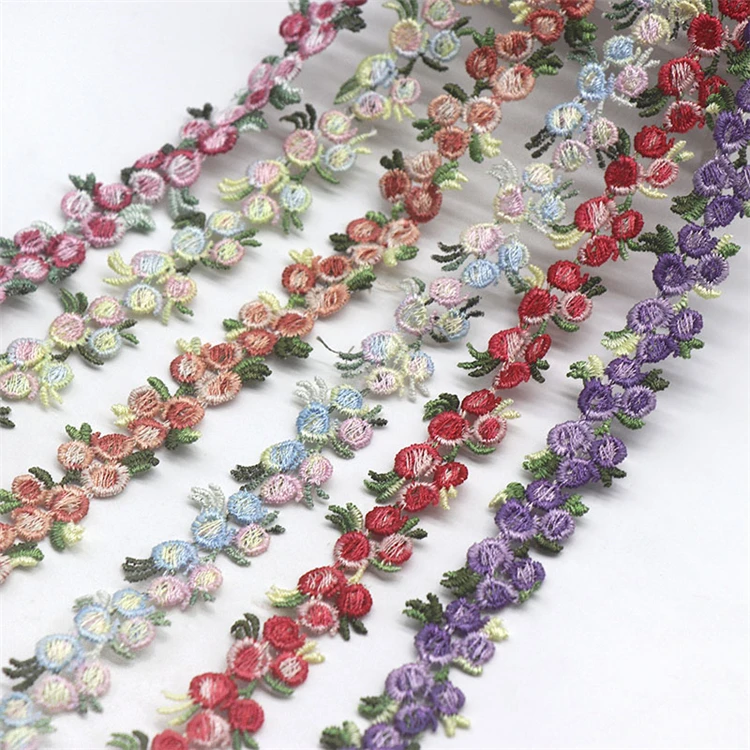 

High Quality Wholesale Embroidery Delicate Polyester Flower Lace Trim