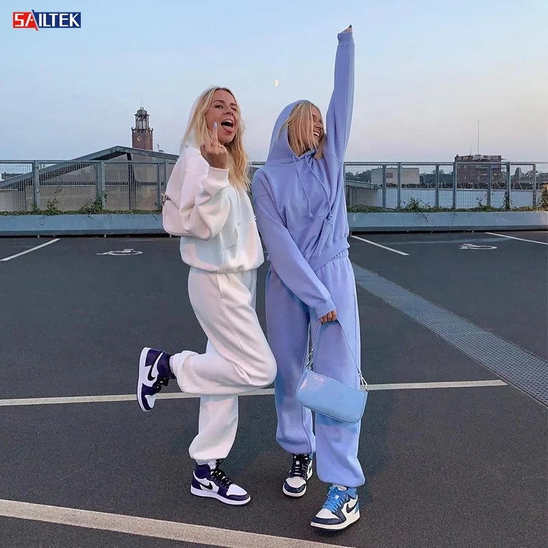 

2020 autumn winter casual sports female hoodies high quality slight crop comfy fabric hoodie and sweat pants